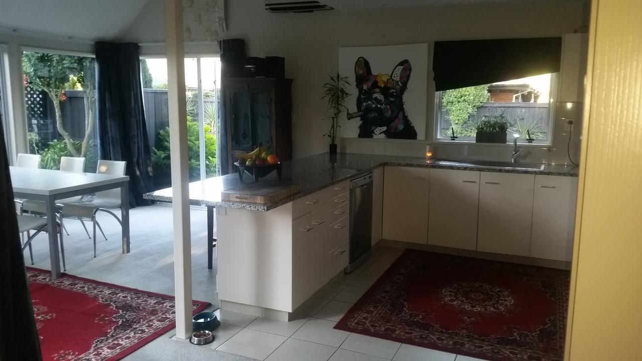 Berni'S Boutique Bnb Крайстчърч Екстериор снимка